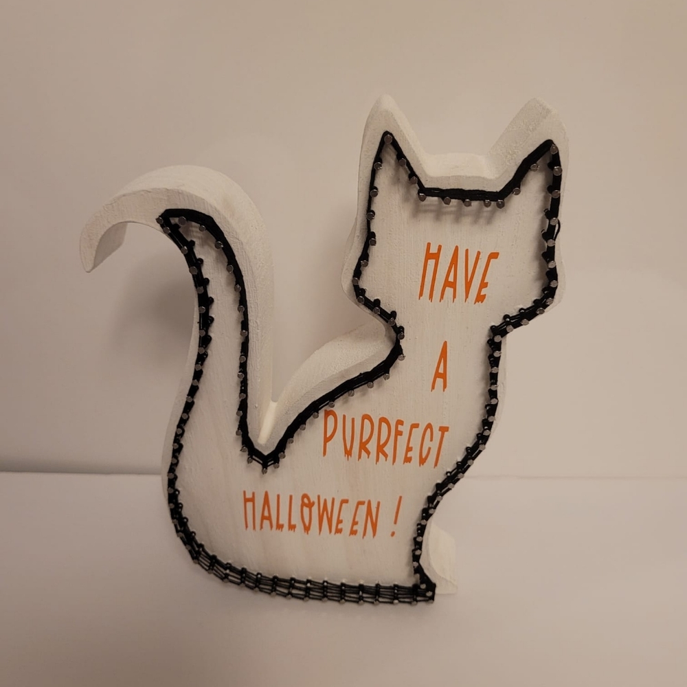 8" Halloween cat string art decor. One of a kind. Strung with love by me.